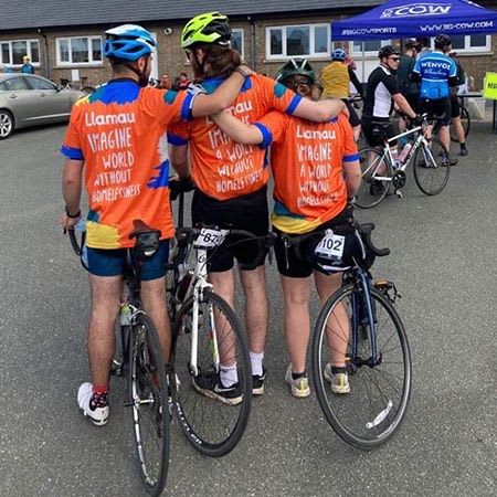 3 Cyclists taking part in Tour of Pembrokeshire for Llamau